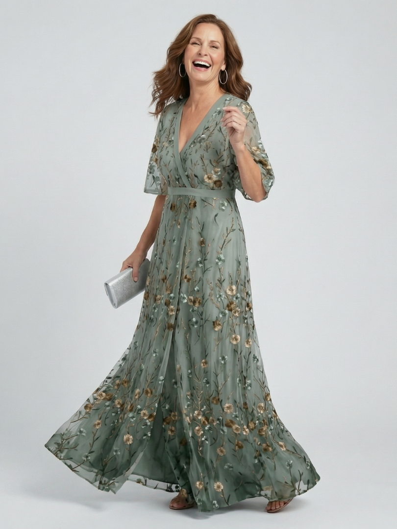 Selora | Halter Floral Maxi Dress