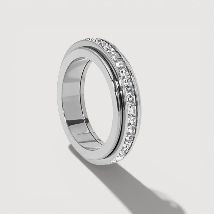 Kath | Elegant Spinner Ring