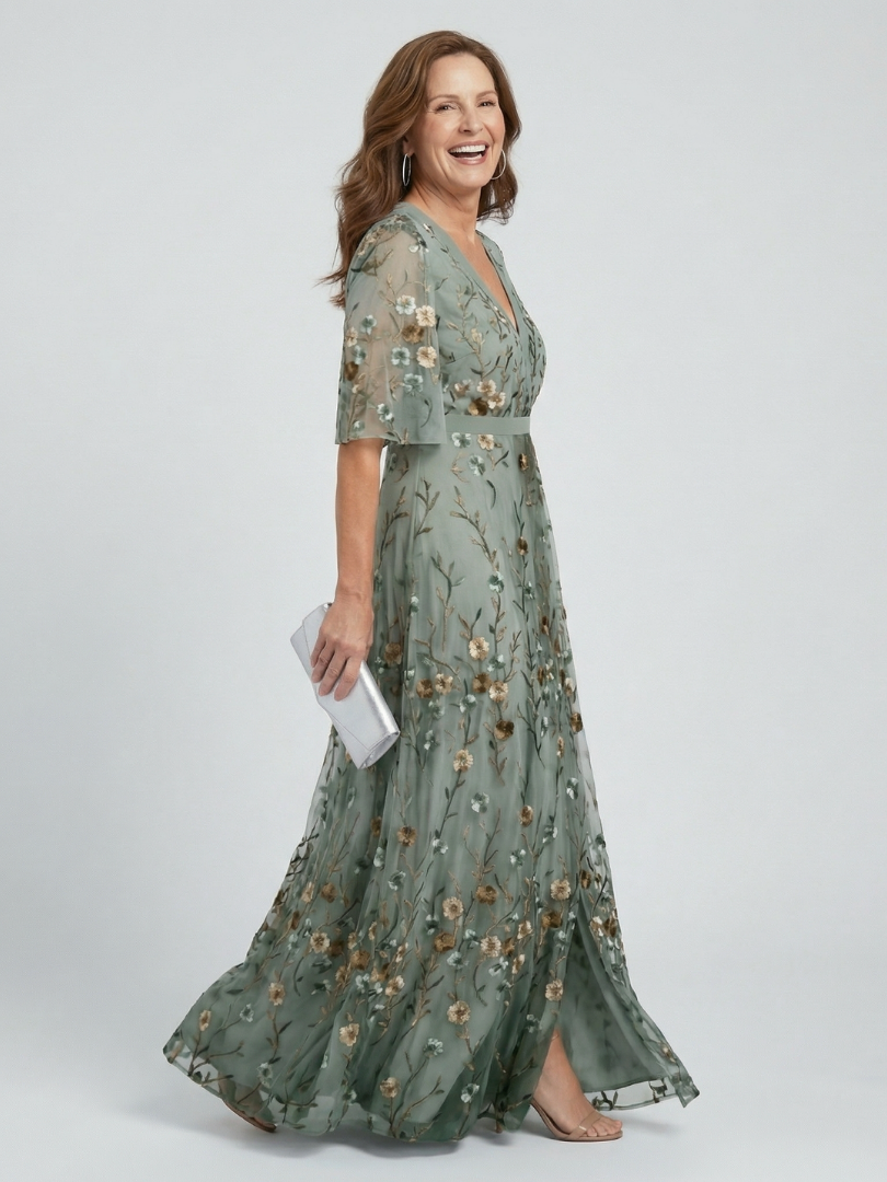 Selora | Halter Floral Maxi Dress