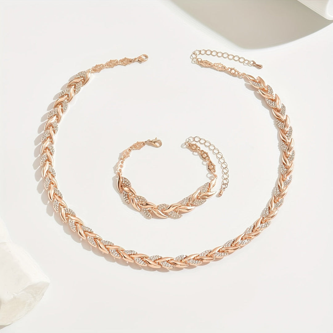 Aurela | Handcrafted Fish Tail Set