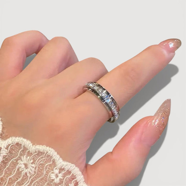 Kath | Elegant Spinner Ring