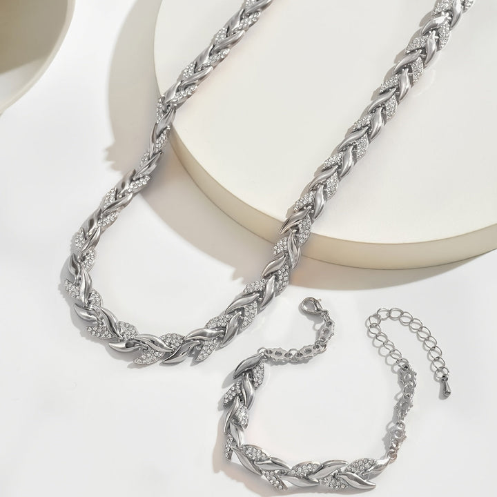Aurela | Handcrafted Fish Tail Set
