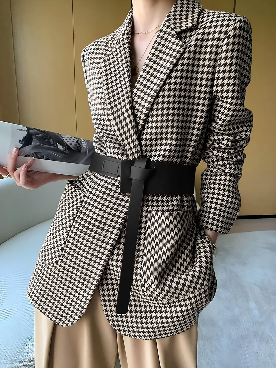 Women's Houndstooth Belted Split-Hem Blazer