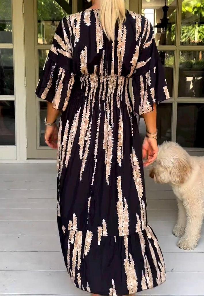 Catrin | Effortless Abstract Dress
